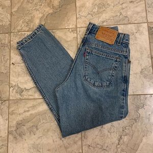 VINTAGE LEVI’S 550 RELAXED CROPPED